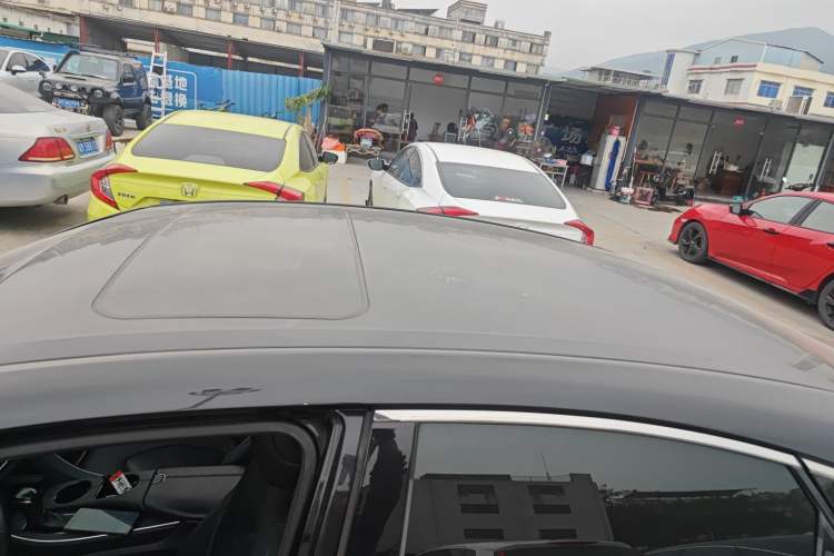 Used Toyota Avalon 2019 2.0L XLE Premium Edition China VI
