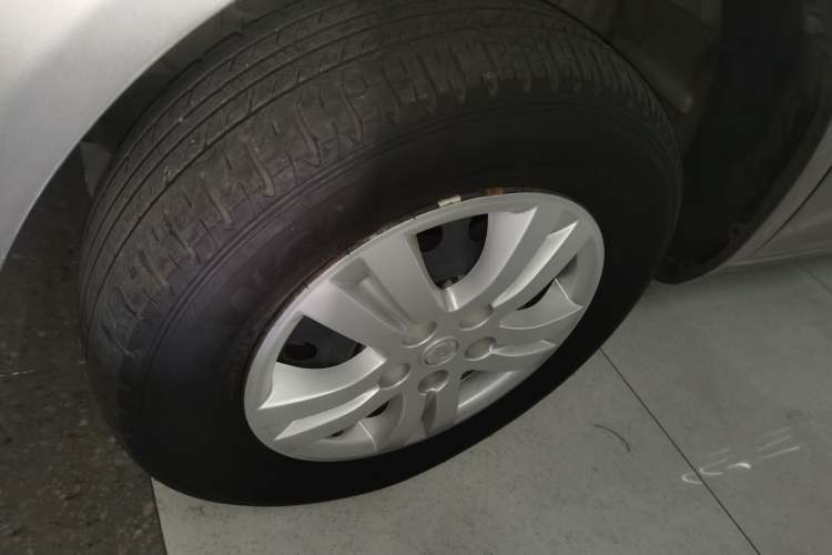 Used FORTHING Lingzhi 2020 M5L 1.6L Utility Model
