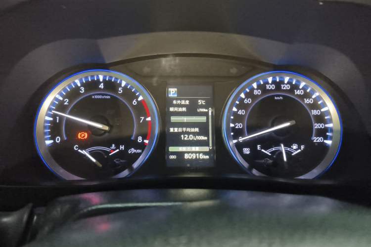 Used Toyota Highlander 2018 2.0T Four-Wheel Drive Luxury Edition 7 Seats China V Emission Standard
