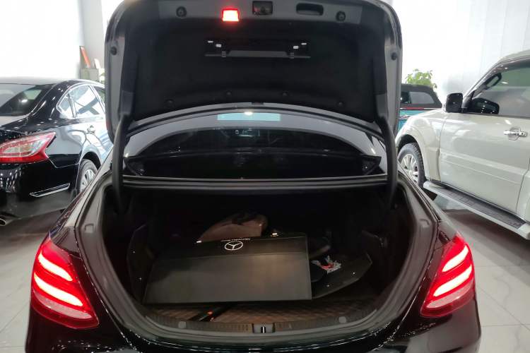 Used Mercedes-Benz E-Class 2019 Restyled E 300 L Sporty and Stylish Edition
