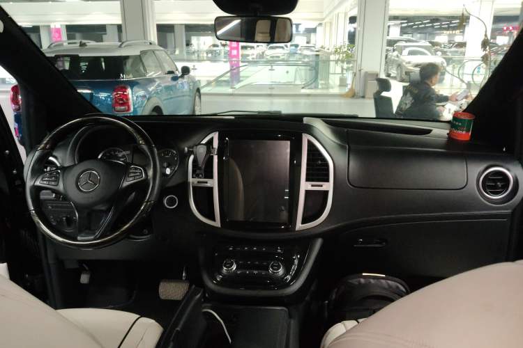 Used Mercedes-Benz Vito 2020 2.0T Business Version 7 Seats