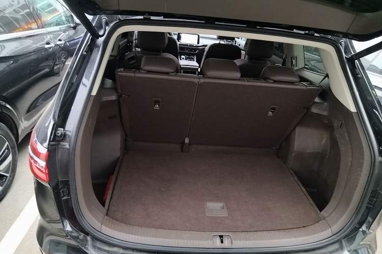 Used Volkswagen Viloran 2024 330TSI Luxury Edition