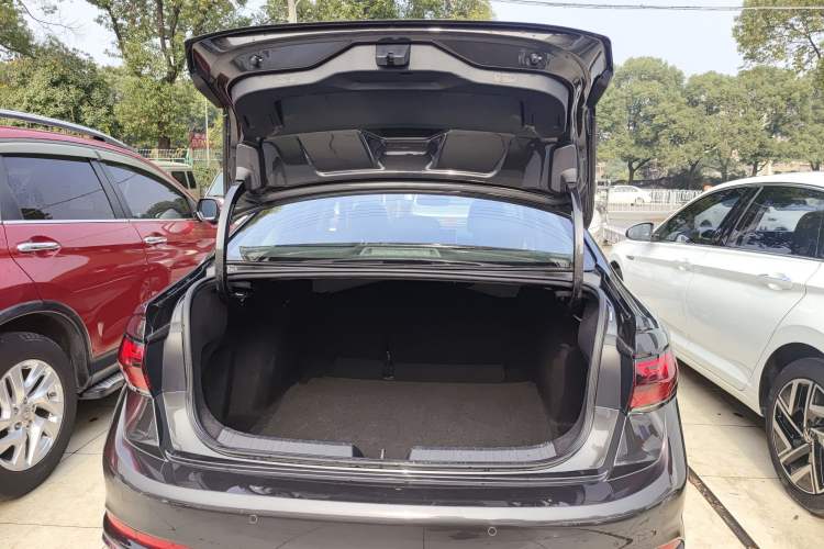 Used Volkswagen Sagitar 2023 200TSI DSG Excellence Edition
