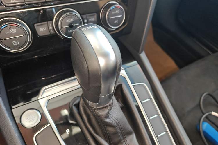 Used Volkswagen Magotan 2017 330TSI DSG Luxury Model
