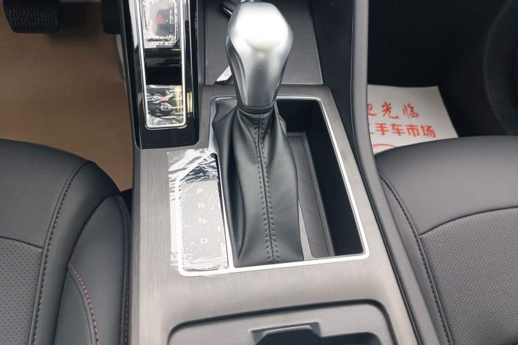 Used Roewe i5 2023 1.5L CVT Luxury Edition
