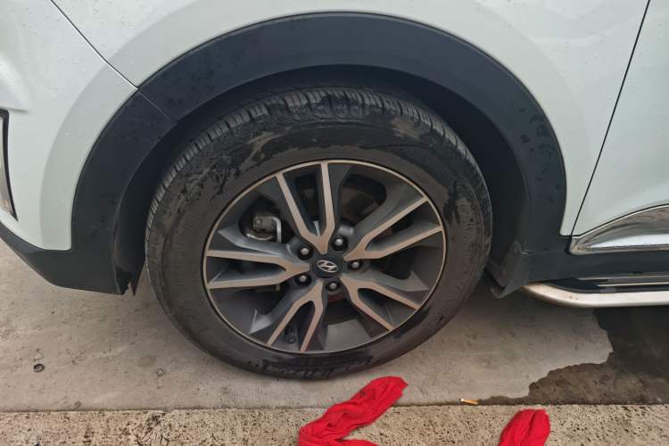 Used Hyundai ix25 2016 1.6T Dual-Clutch Two-Wheel Drive Smart GLS Model
