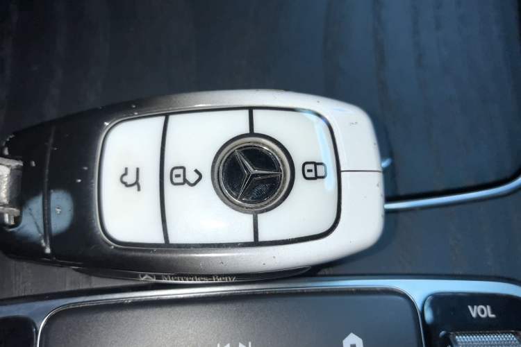 Used Mercedes-Benz E-Class 2023 Updated E 300 L Luxury Edition
