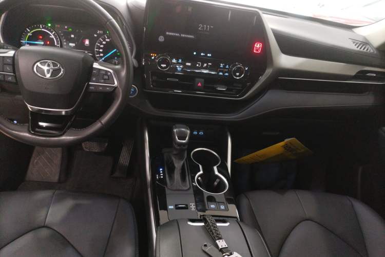 Used Toyota Highlander 2022 Dual-Engine 2.5L Four-Wheel Drive Prestige Version 7 Seats