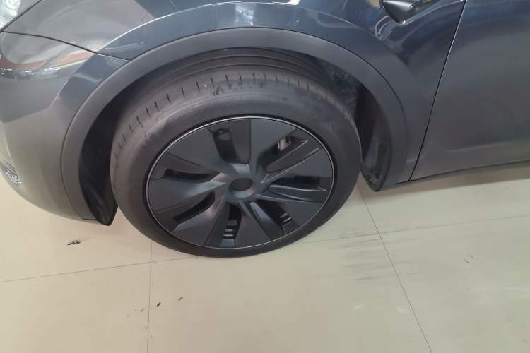 Used Tesla Model Y 2024 Rear-Wheel-Drive Version
