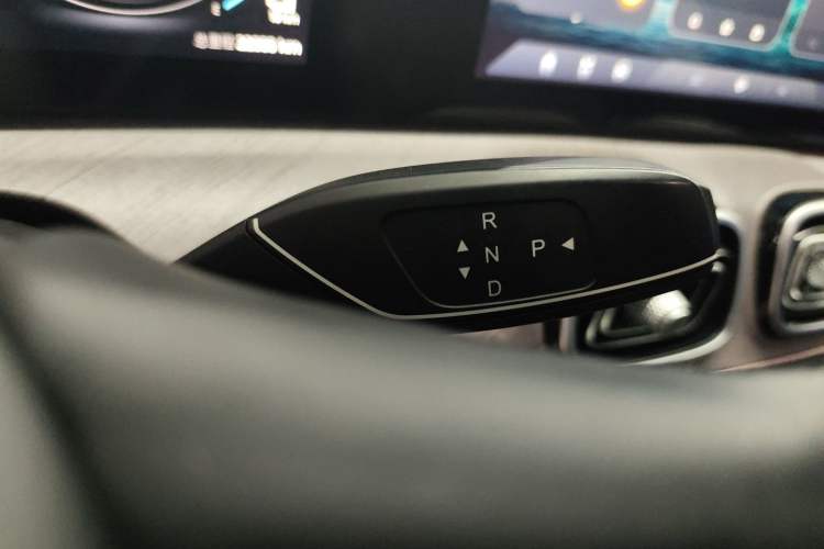 Used Chery Tiggo 9 C-DM 2025 1.5T 106KM Ultra-Comfort Edition 5 Seats Lithium-NMC
