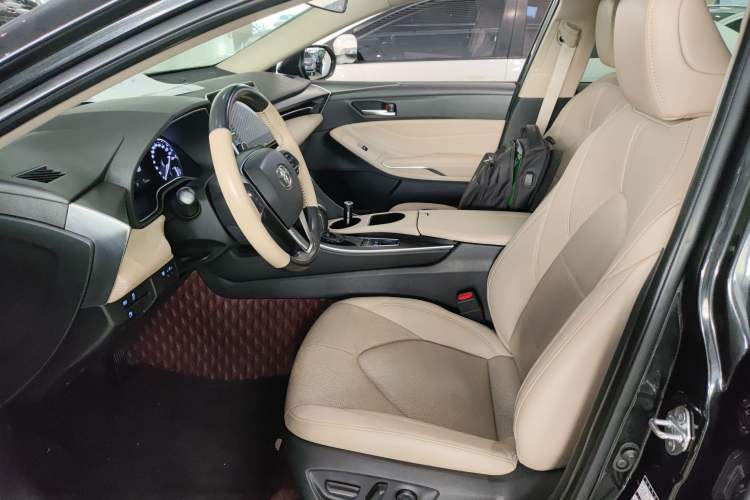 Used Toyota Avalon 2019 Dual-Engine 2.5L Luxury Edition China VI Standard
