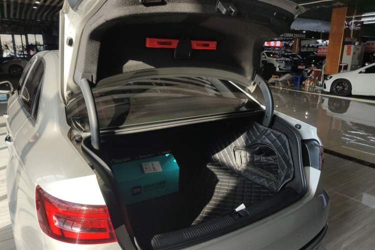 Used Audi A4L 2019 40 TFSI Fashion Version China V
