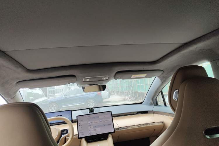 Used Hima Luxeed R7 2024 All-Electric 736 km Ultra