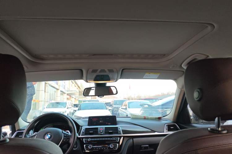 Used BMW 3 Series 2018 320Li Leading Luxury Package
