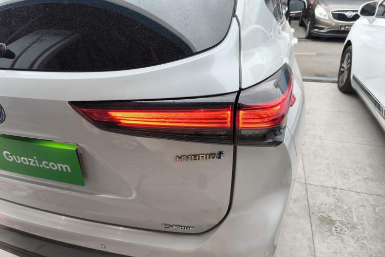 Used Toyota Highlander 2022 Dual-Engine 2.5L Four-Wheel Drive Prestige Version 7 Seats
