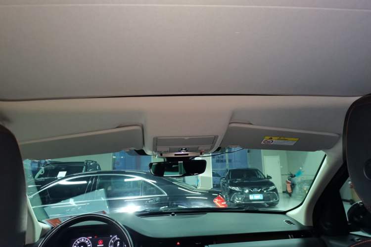 Used Land Rover Discovery Sport 2020 249 PS R-Dynamic Performance Edition
