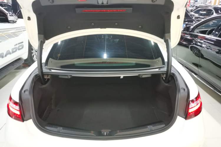 Used Mercedes-Benz E-Class 2021 E 260 Coupe