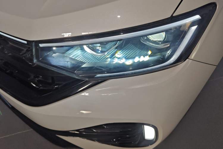 Used Volkswagen Tayron 2023 Revised Version 380TSI All-Wheel Drive R-Line High-Energy Edition
