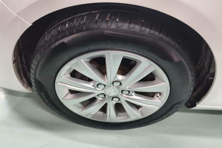 Used Peugeot 308S 2015 1.2T Automatic Jingchi Edition
