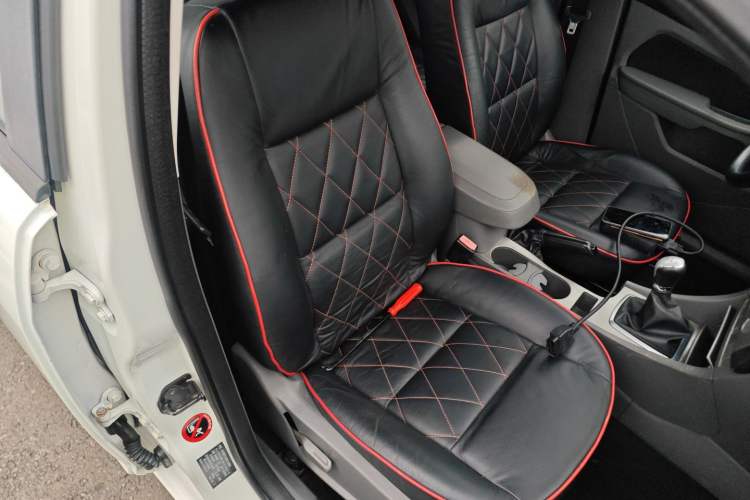 Used Ford Focus 2013 Hatchback Classic 1.8L Manual Millionth Anniversary Edition