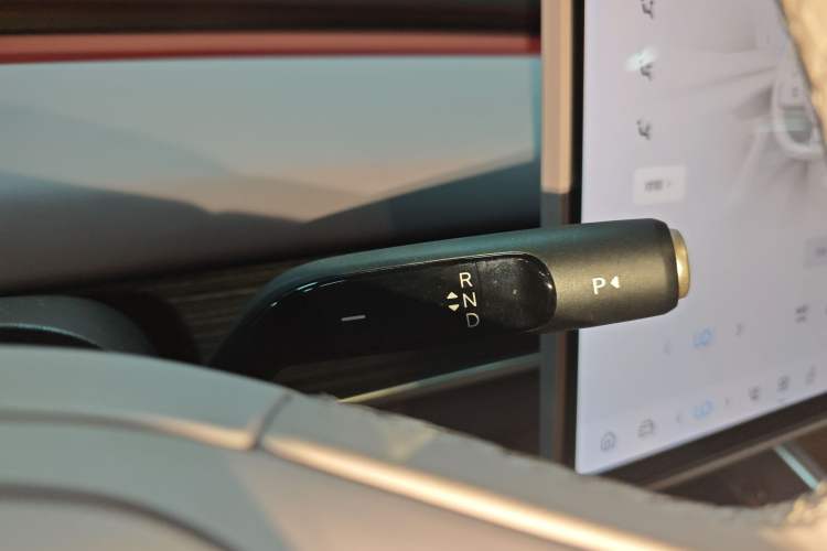 Used ONVO L60 2024 60 kWh Rear-Drive Version
