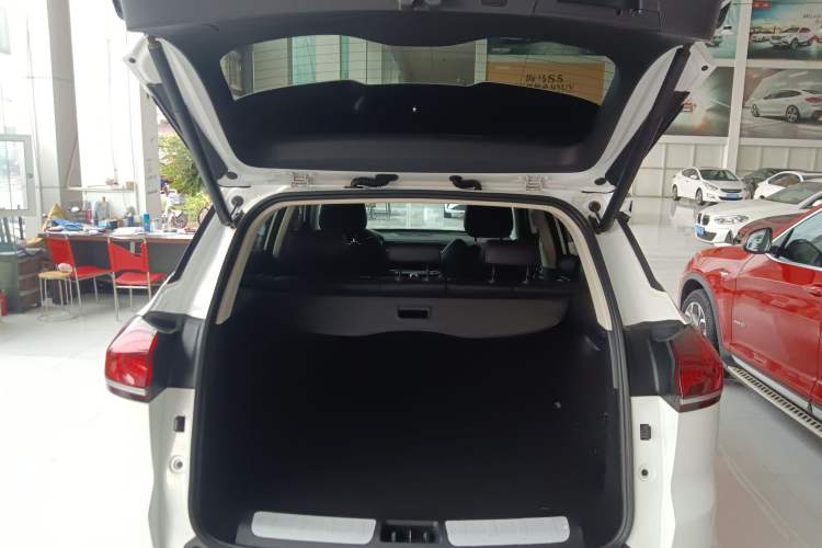 Used Geely Auto Emgrand X7 Sport 2020 1.8TD DCT ZhiZun PRO
