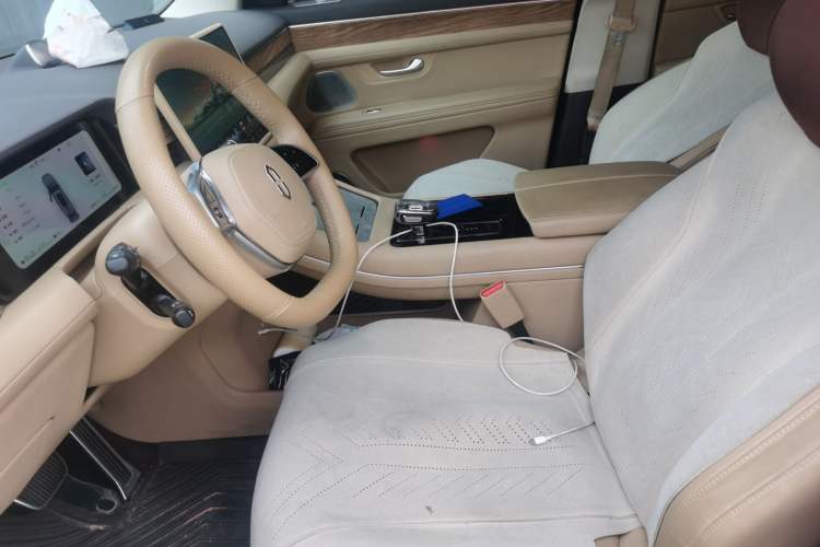 Used Hima AITO M7 2024 1.5T Rear-Drive Plus Version 5 Seats
