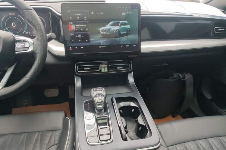 Used GAC Trumpchi GS8 2022 Flagship Series 2.0 TGDI Two-Wheel-Drive Prestige Edition (7 Seats)