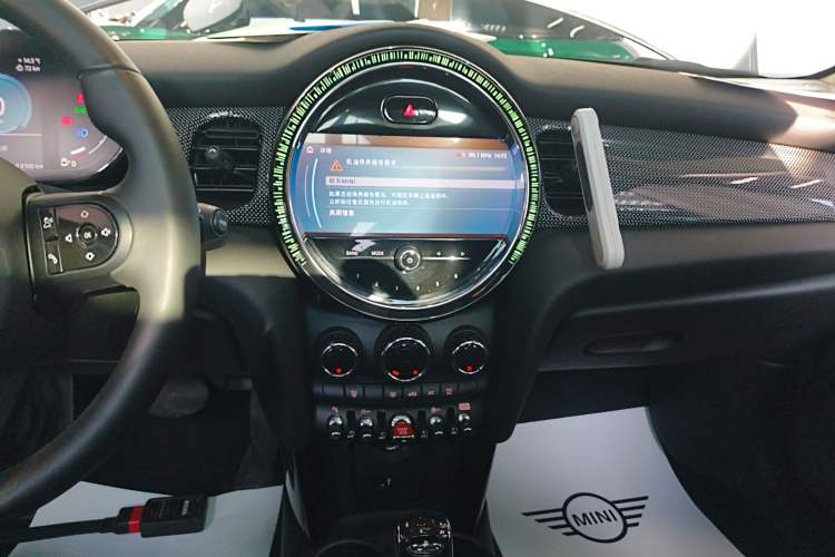 Used  MINI 2022 1.5T COOPER Classic Edition Five-Door Version