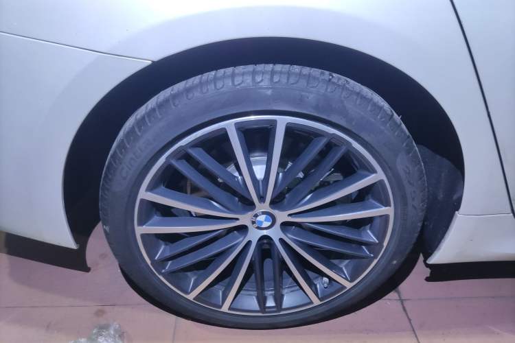 Used BMW 5 Series 2023 Restyled 530Li Leading Edition M Sport Package
