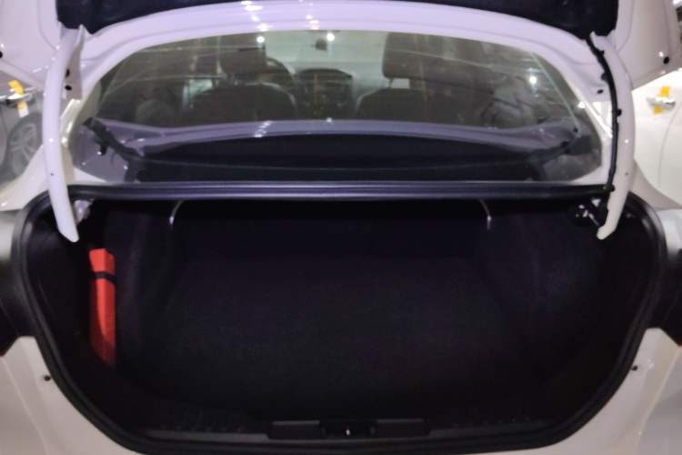 Used Ford Focus 2017 Sedan 1.6L Automatic Fashion Edition Smart Drive Version
