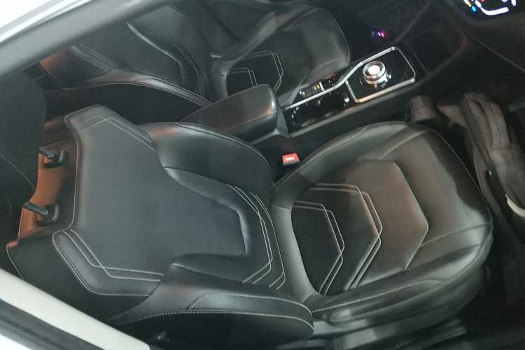 Used SOL E40X 2021 Silver Armor Edition