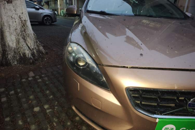 Used Volvo V40 2016 T3 Zhiyi Edition