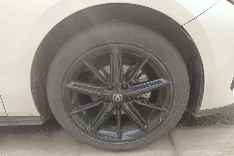 Used Changan UNI-V 2022 1.5T Prestige Version