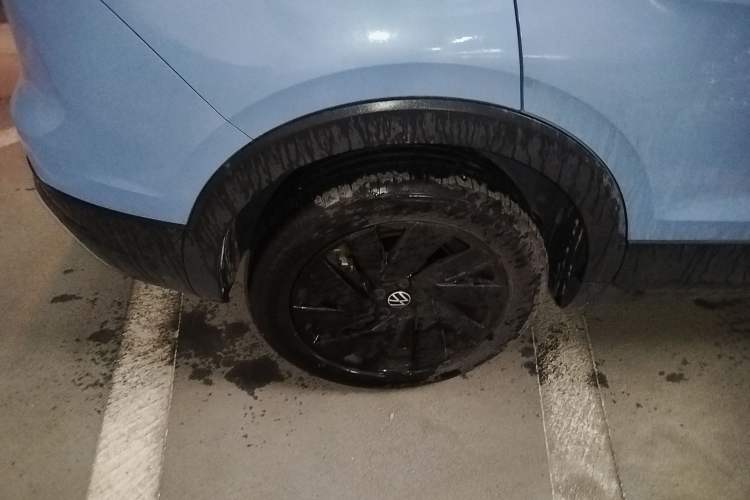 Used Volkswagen Tharu 2025 NewRui 300TSI Prestige Edition
