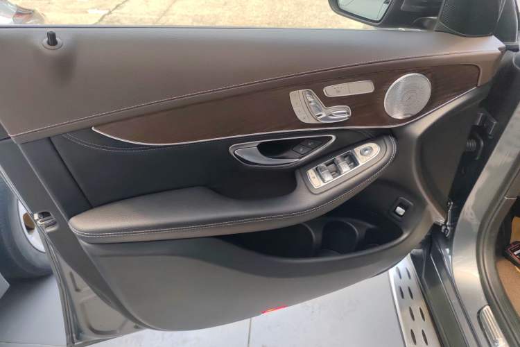 Used Mercedes-Benz GLC 2018 GLC 300 4MATIC Sport Edition
