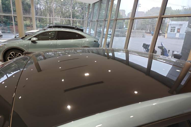 Used ONVO L60 2024 60 kWh Rear-Drive Version