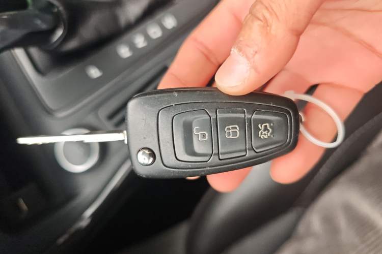 Used Ford Focus 2017 Hatchback 1.6L Automatic Fashion Edition Smart Drive Version