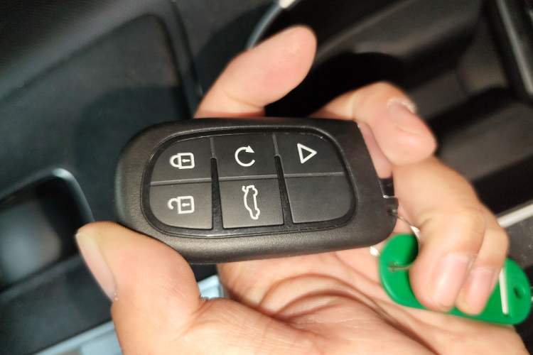 Used Hyundai Elantra 2022 1.5L CVT LUX Prestige Edition
