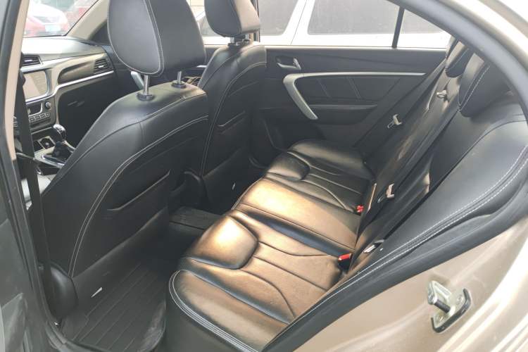 Used Geely Auto Emgrand 2017 Sedan Million Edition 1.5L Manual - Upward Version
