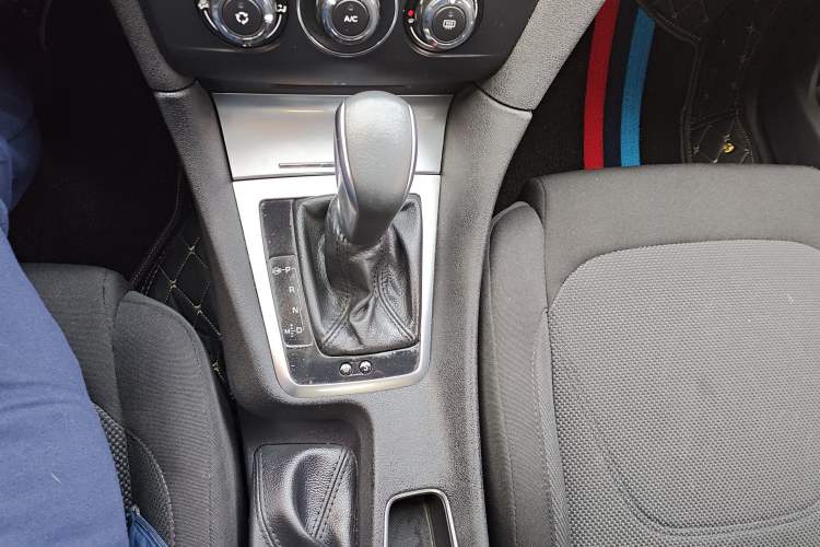 Used  5LS 2015 1.6T Comfort Edition THP160