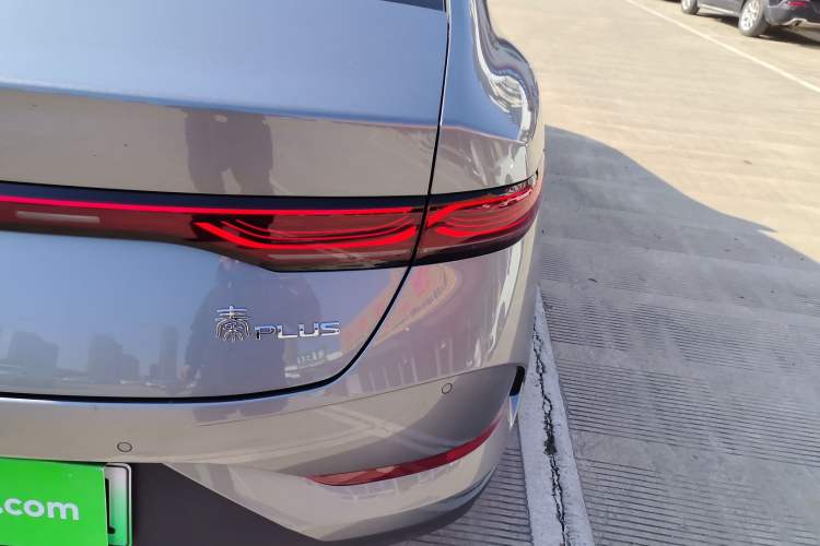 Used BYD Qin PLUS 2025 DM-i Smart Drive 55KM Leading Model
