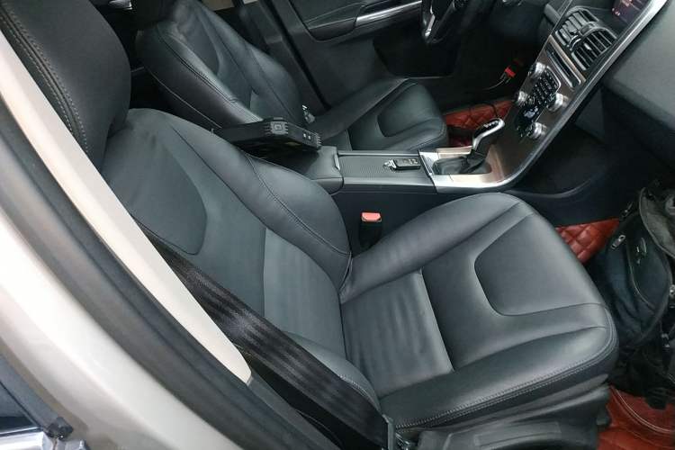 Used Volvo XC60 2017 T5 AWD Smart Upgrade Edition