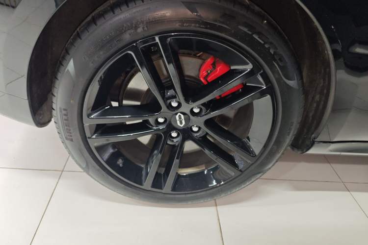 Used Hima AITO M5 2025 Extended-Range Ultra All-Wheel-Drive Version
