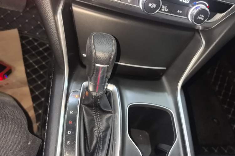 Used Honda Accord 2018 260TURBO Luxury Edition China V Emission Standard
