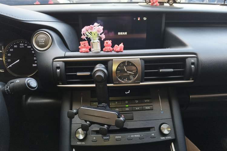 Used Lexus IS 2017 300 FENGSHANG Edition
