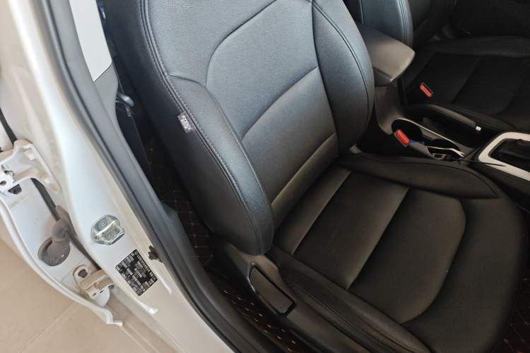 Used Hyundai Elantra 2016 1.6L Automatic ZhiXuan – Elite Version
