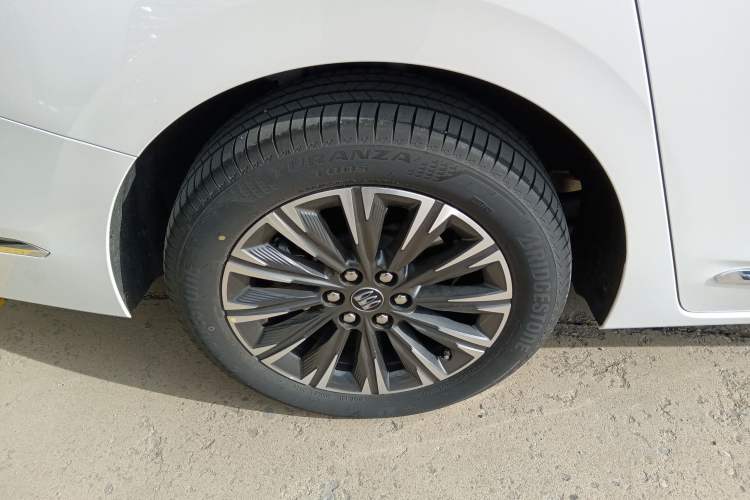 Used Buick GL8 2025 Lu Zun Deluxe Edition
