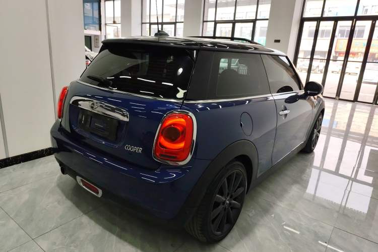 Used  MINI 2016 1.5T COOPER Avant-Garde
