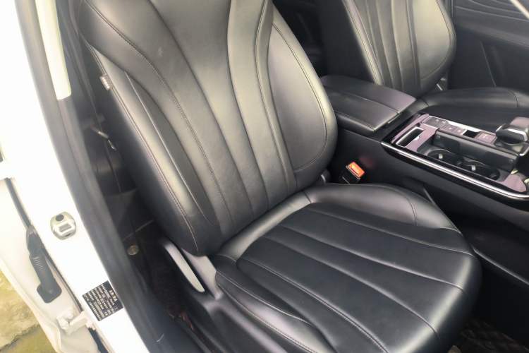 Used Roewe RX5 MAX 2019 300TGI Automatic 4G Connect Luxury Edition
